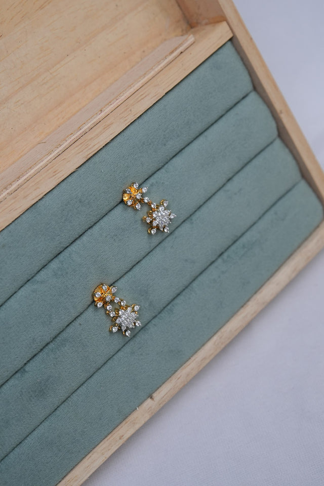 Premium diamond finish star hanging earrings product code E177