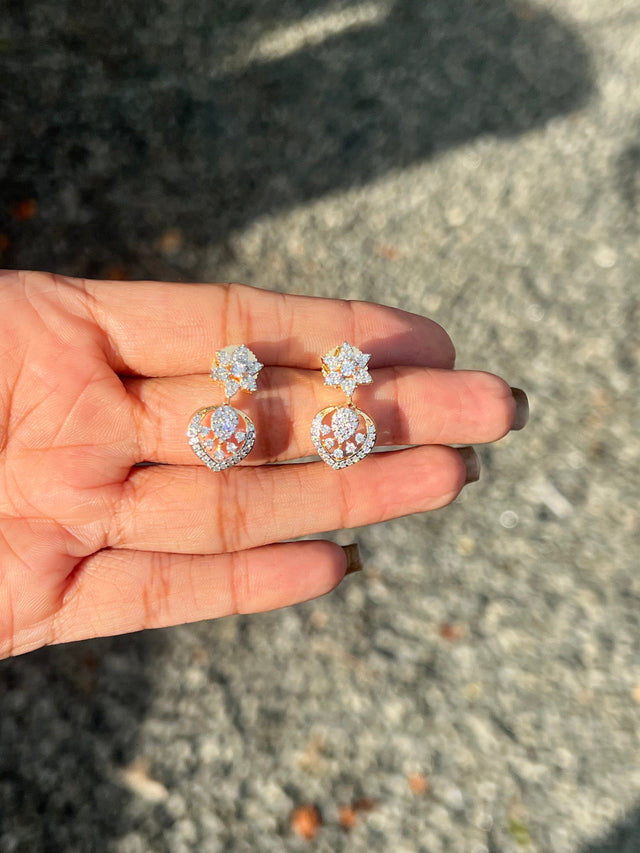 Premium diamond finish earings product code E10